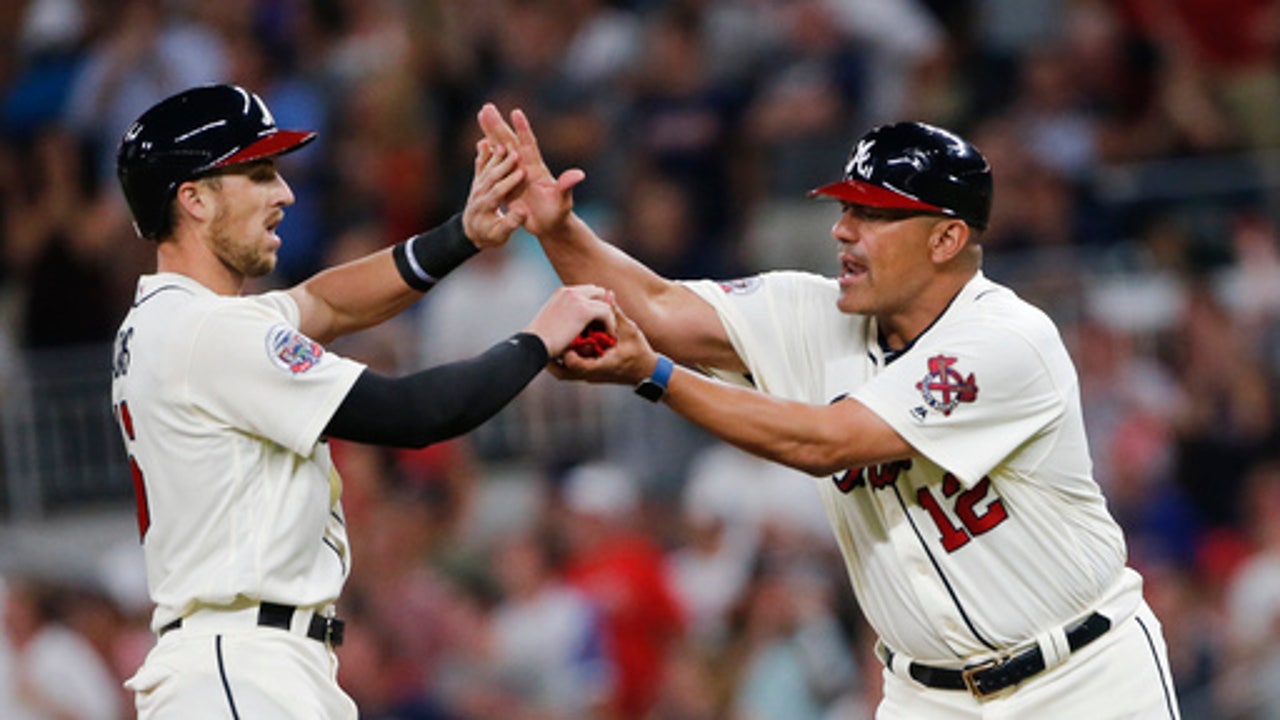 Lane Adams' 3-run double powers Braves past Arizona 8-5 (Jul 15, 2017)